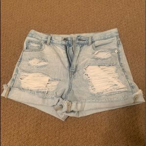 American Eagle mom shorts